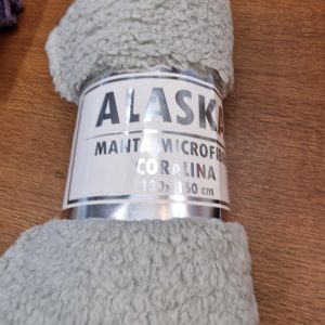 Manta Alaska Gris